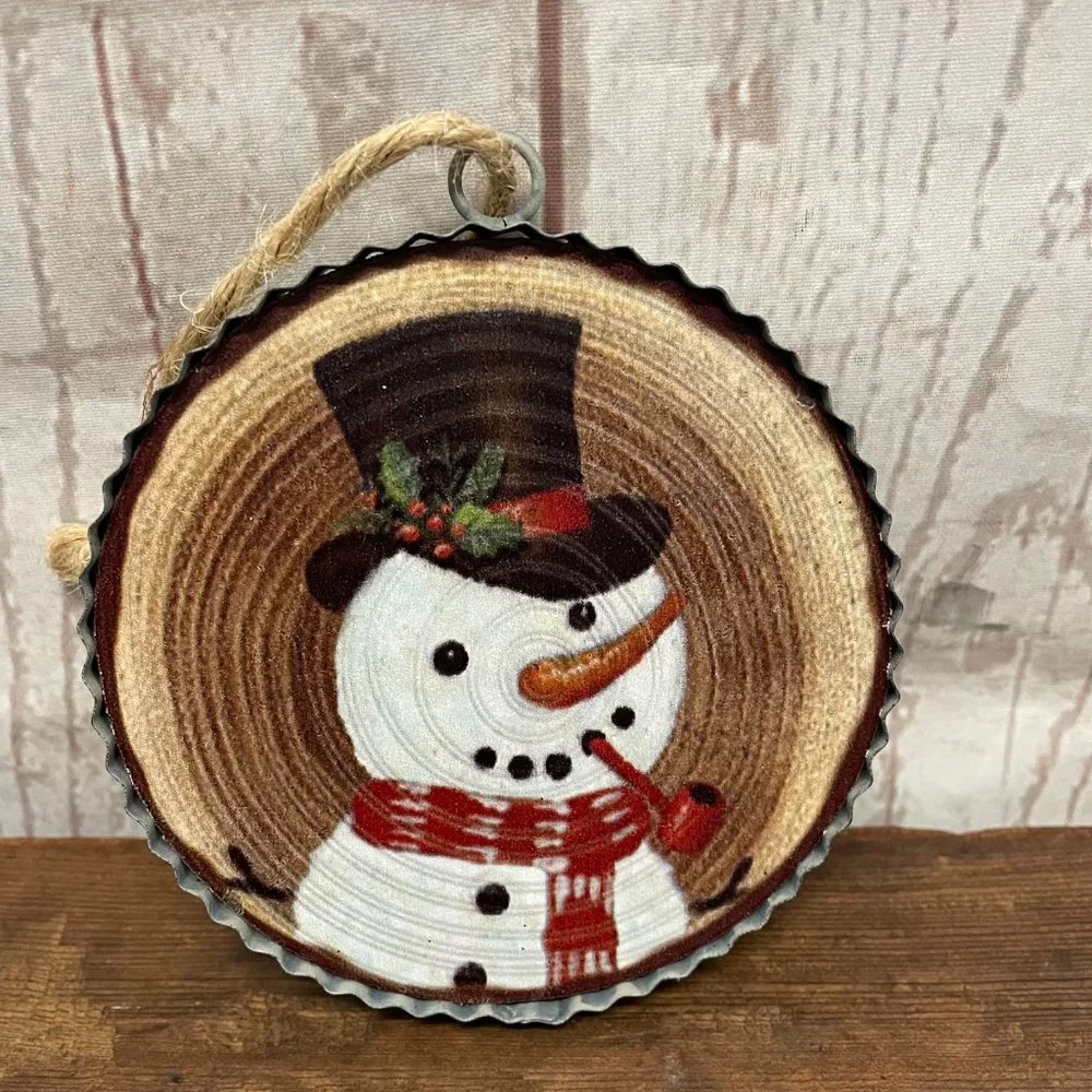 X-Mas ornaments lot of 6 ornaments